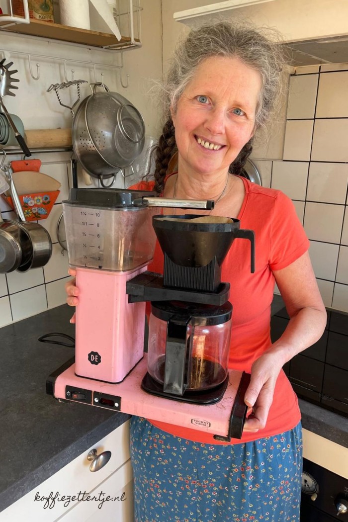 roze koffiezetapparaat
